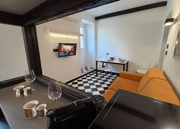 Casa Carignano - Bluchalet アパート トリノ